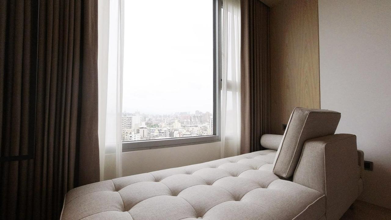 Royal Roi Hotel Taichung Bagian luar foto