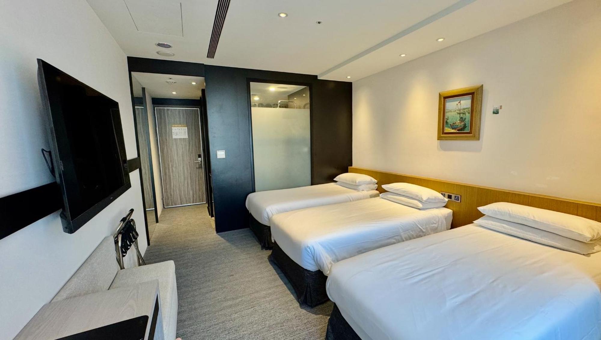 Royal Roi Hotel Taichung Bagian luar foto
